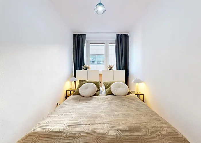 Apartment Mirabelle Metro Wierzbno Mokotow